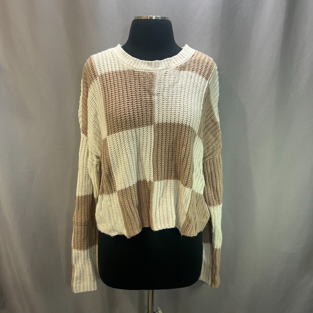 Moon & Madison Cropped Sweater Womens Large Beige Brown Checkered Knit Crew Neck